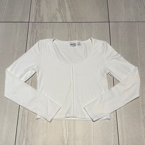 Aritzia White Long Sleeve Crop Top